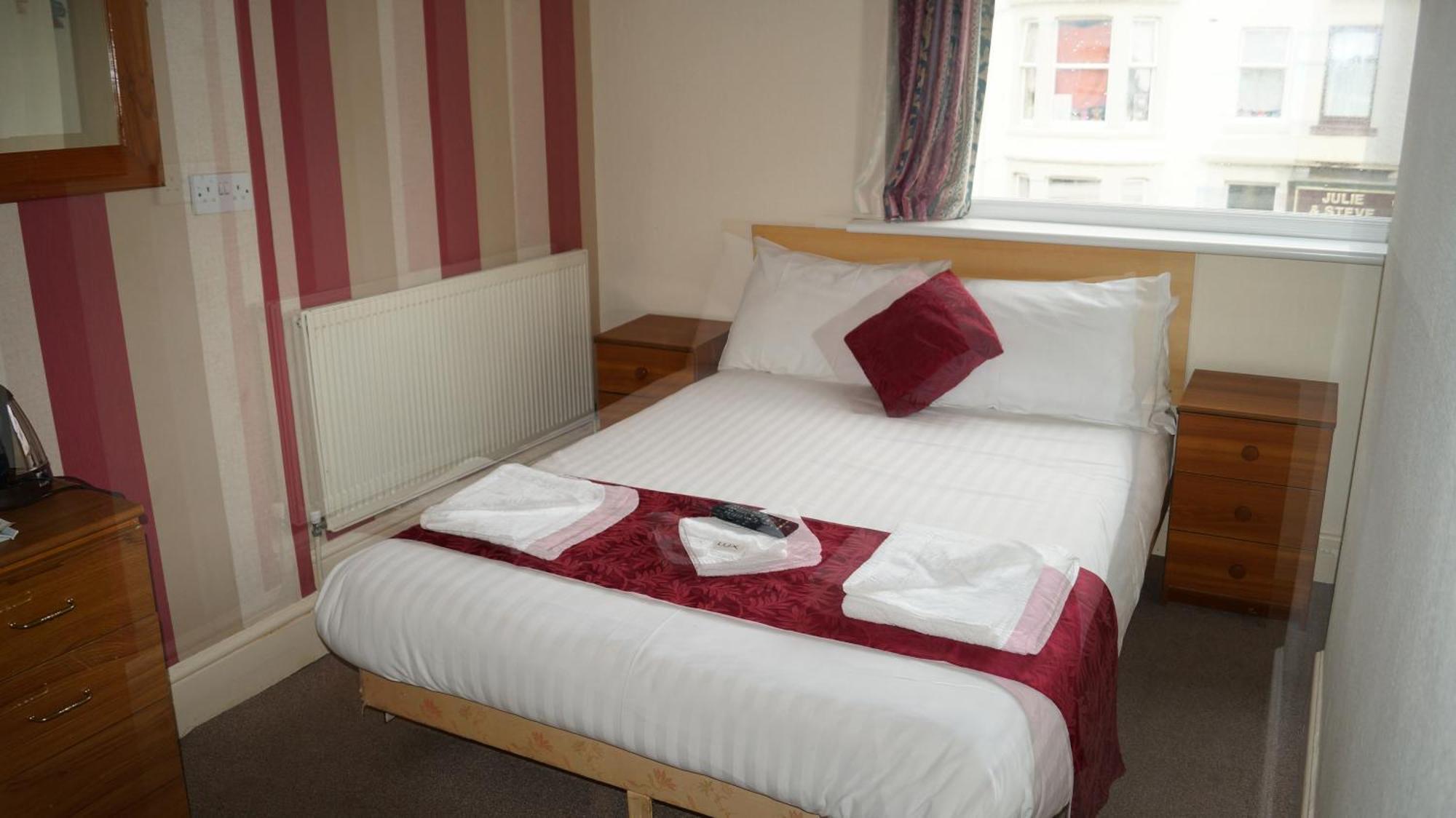Hotel Vernon No Stag Or Hens 3*