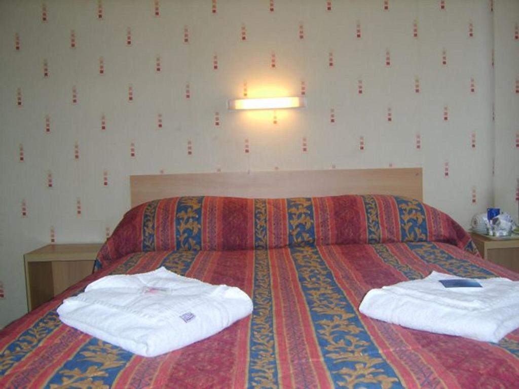 Hotel Vernon No Stag Or Hens 3*
