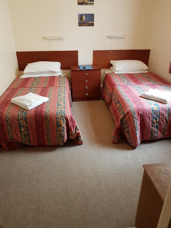 Hotel Vernon No Stag Or Hens